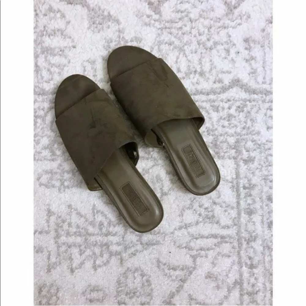 NWT Faux Suede Olive Khaki Green Mule Sandals sz 8